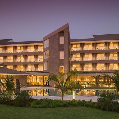 Kabir Hotel & Spa Vadodara Ngoại thất bức ảnh